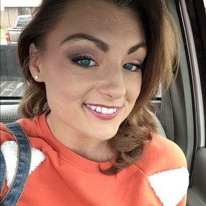 Meet your Posher, Danni